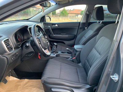 Kia Sportage 1.6 CRDI 115 CV 2WD Business Class (9)
