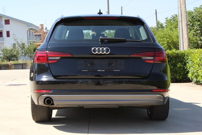 Audi A4 2.0 TDI 150 CV ultra S tronic Business Sport (8)