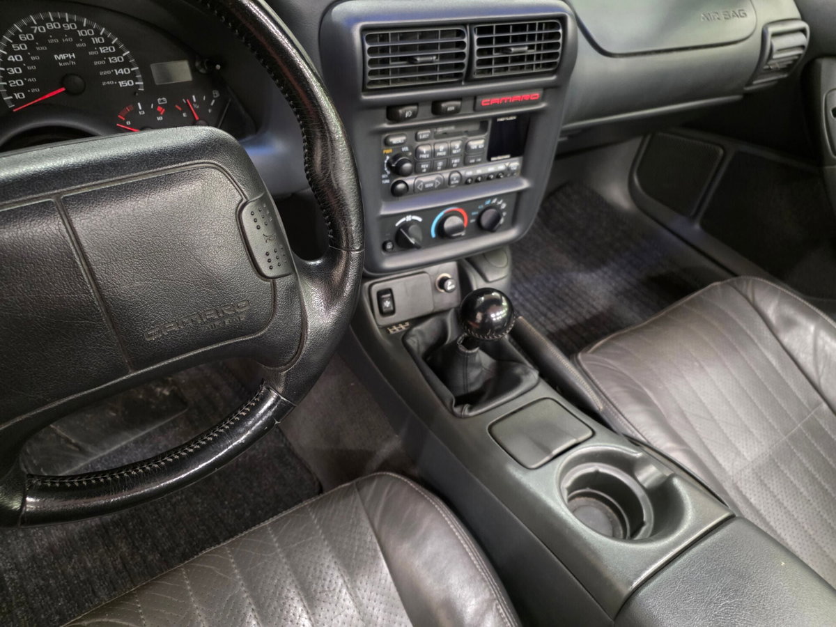 Chevrolet Camaro Cabrio 6.2L V8 Cabriolet (12)