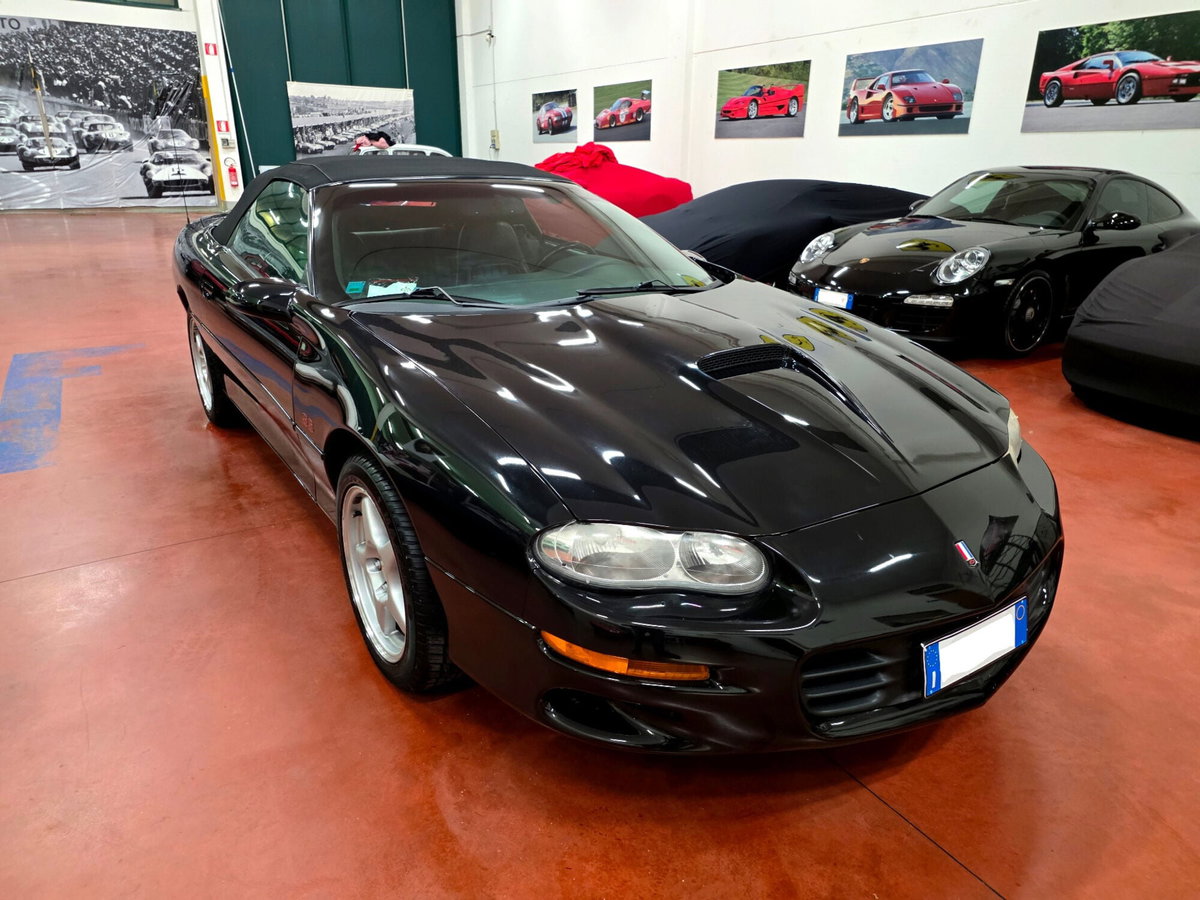 Chevrolet Camaro Cabrio 6.2L V8 Cabriolet (2)