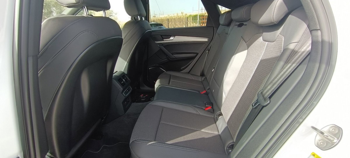 Audi Q5 Sportback 40 2.0 tdi mhev 12V S line Plus quattro s-tronic (17)