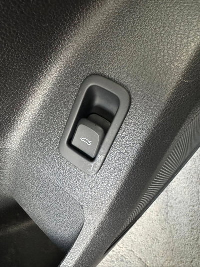 Audi Q2 Q2 30 TDI S tronic (17)