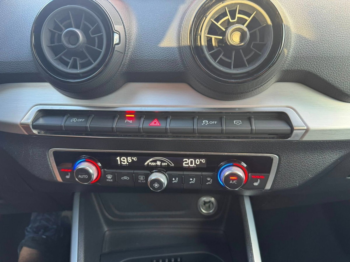 Audi Q2 Q2 30 TDI S tronic (18)