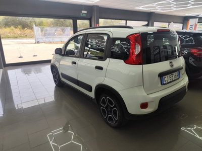 Fiat Panda 1.0 FireFly S&S Hybrid City Cross (5)