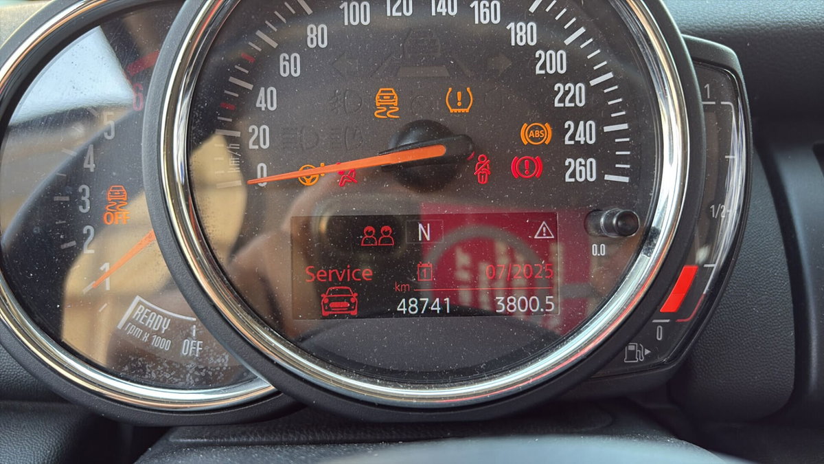 MINI Mini Clubman 1.5 One D Yours Clubman (5)