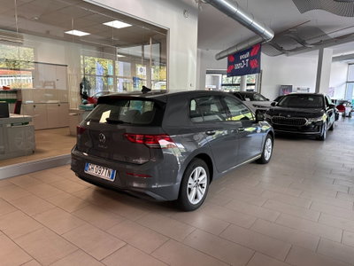 Volkswagen Golf 1.0 eTSI EVO DSG Life (3)