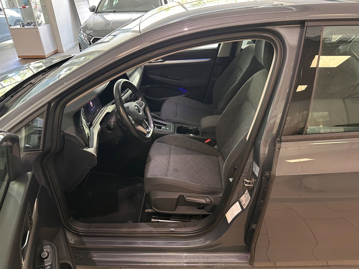 Volkswagen Golf 1.0 eTSI EVO DSG Life (6)