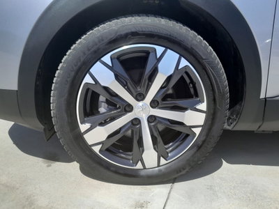 Peugeot 5008 1.2 hybrid 48V Allure Pack 136cv e-dcs 6 (11)
