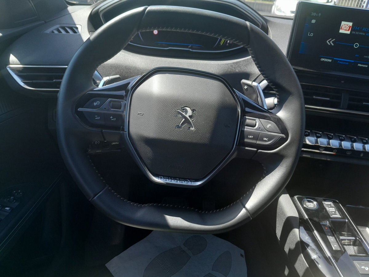 Peugeot 5008 1.2 hybrid 48V Allure Pack 136cv e-dcs 6 (15)