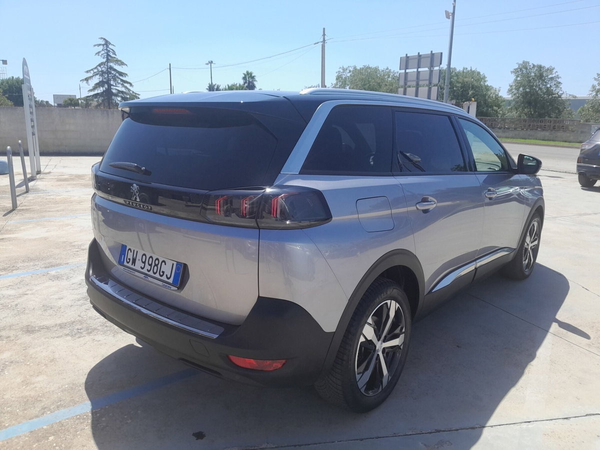 Peugeot 5008 1.2 hybrid 48V Allure Pack 136cv e-dcs 6 (8)