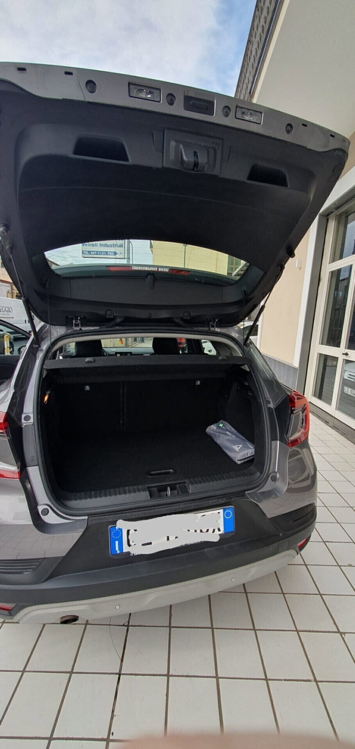 Renault Captur Blue dCi 115 CV EDC Business (13)