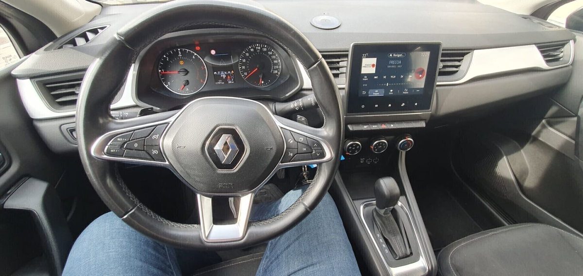 Renault Captur Blue dCi 115 CV EDC Business (6)