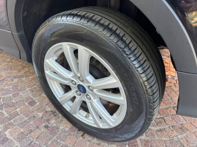 Ford Kuga 1.5 TDCI 120 CV S&S 2WD Titanium (17)