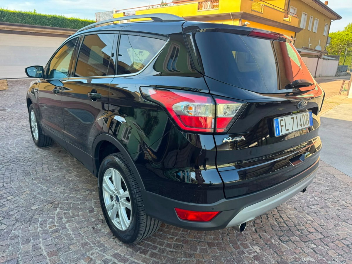 Ford Kuga 1.5 TDCI 120 CV S&S 2WD Titanium (4)