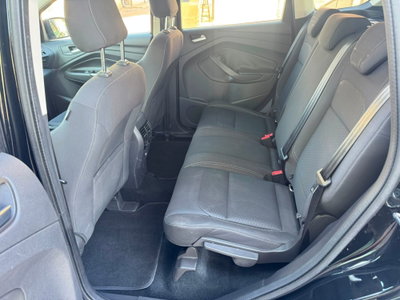 Ford Kuga 1.5 TDCI 120 CV S&S 2WD Titanium (8)