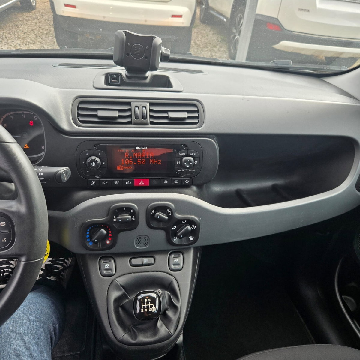 Fiat Panda 1.0 FireFly S&S Hybrid City Cross (14)
