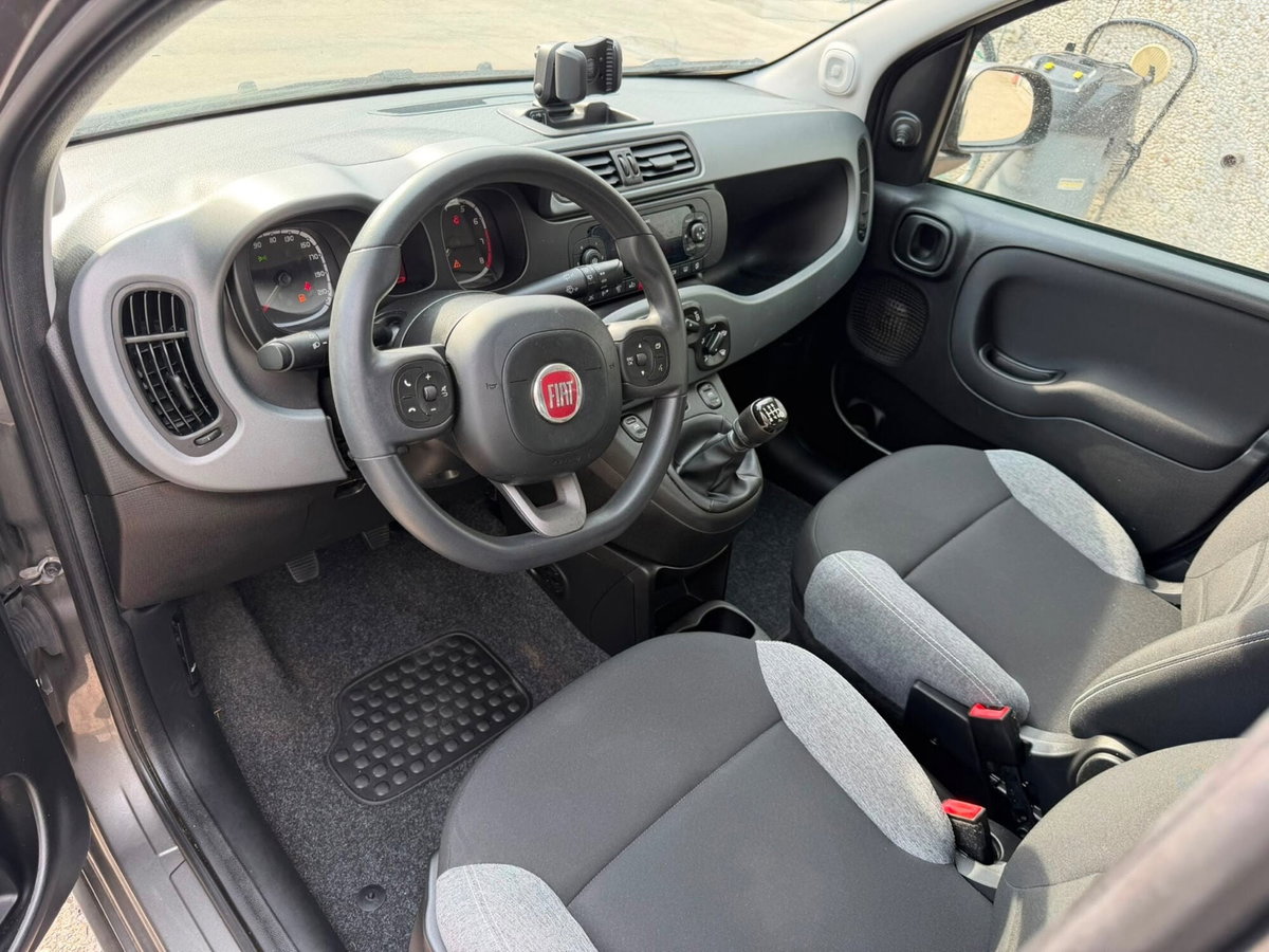 Fiat Panda 1.0 FireFly S&S Hybrid City Cross (4)
