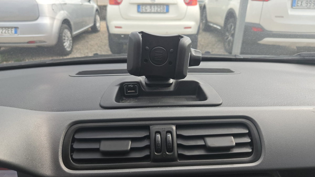 Fiat Panda 1.0 FireFly S&S Hybrid City Cross (10)