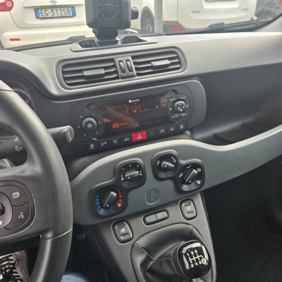 Fiat Panda 1.0 FireFly S&S Hybrid City Cross (11)