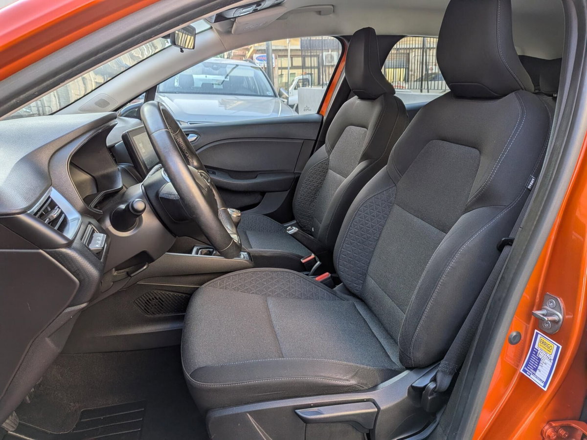 Renault Clio TCe 90 CV 5 porte Techno (14)