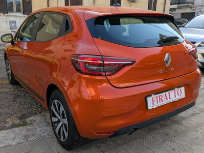 Renault Clio TCe 90 CV 5 porte Techno (5)
