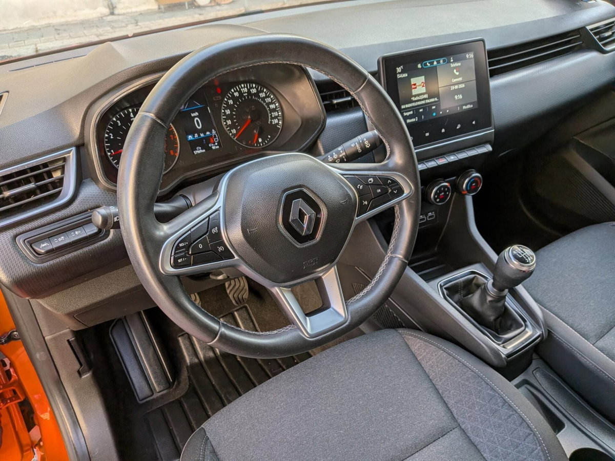 Renault Clio TCe 90 CV 5 porte Techno (7)