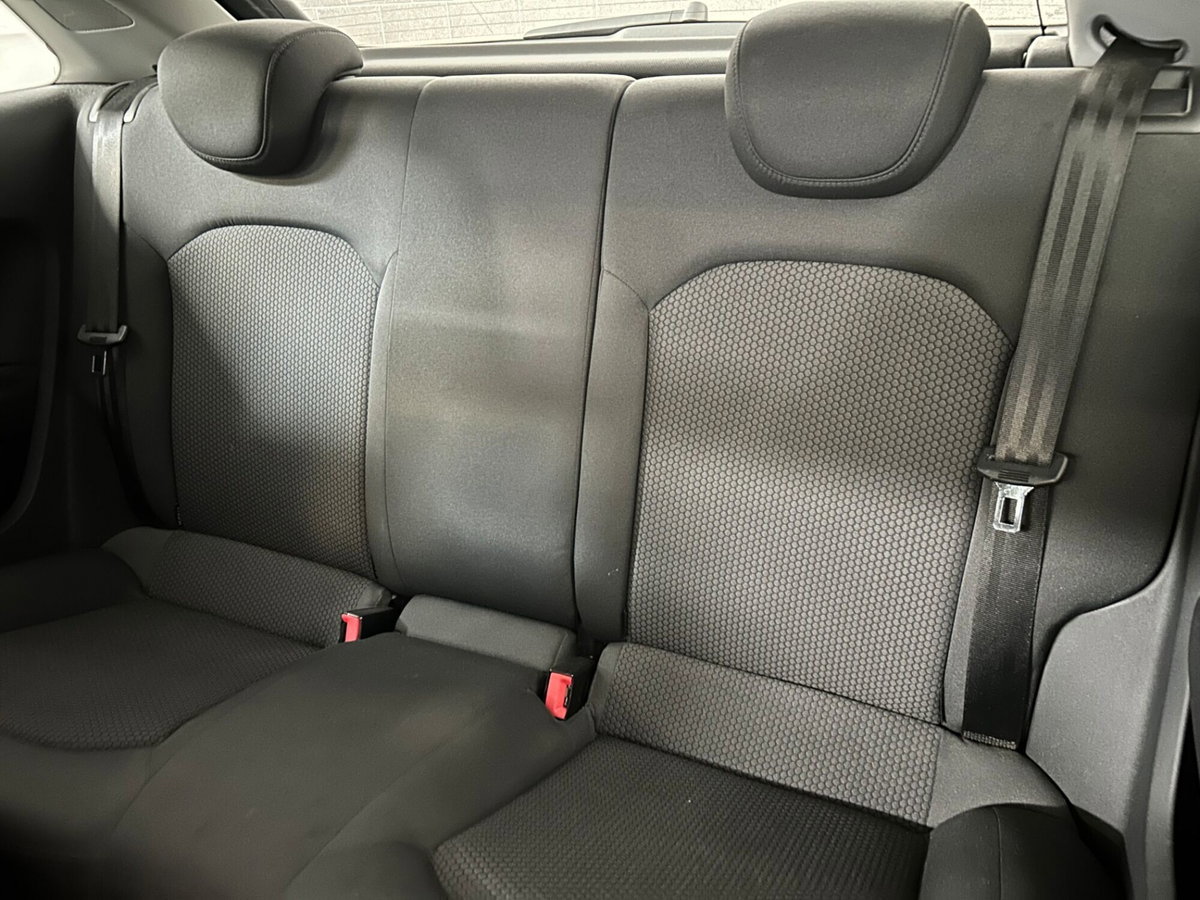 Audi A1 1.2 TFSI Ambition (9)