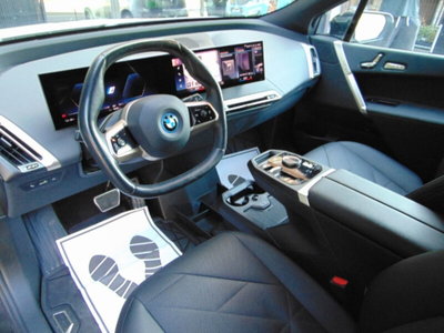 BMW iX xdrive40 pacchetto sportivo (16)