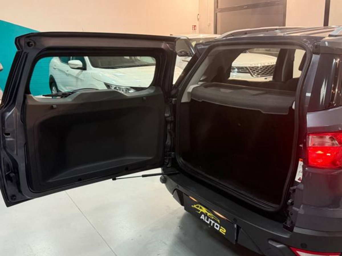 Ford EcoSport 1.5 TDCi 95 CV Titanium S (12)
