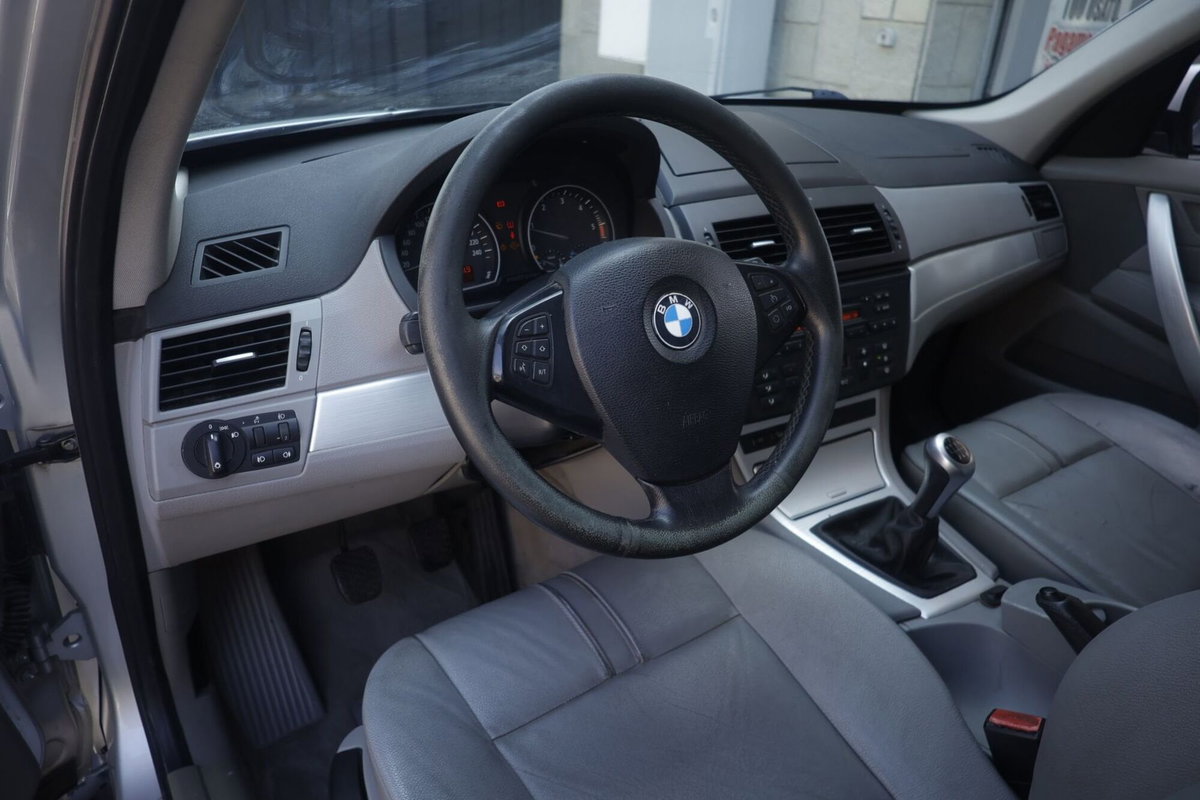 BMW X3 2.0d cat Futura (14)