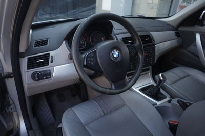 BMW X3 2.0d cat Futura (14)