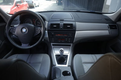 BMW X3 2.0d cat Futura (2)