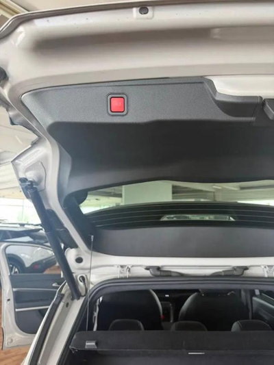 Jeep Avenger 1.2 turbo Summit fwd 100cv (15)