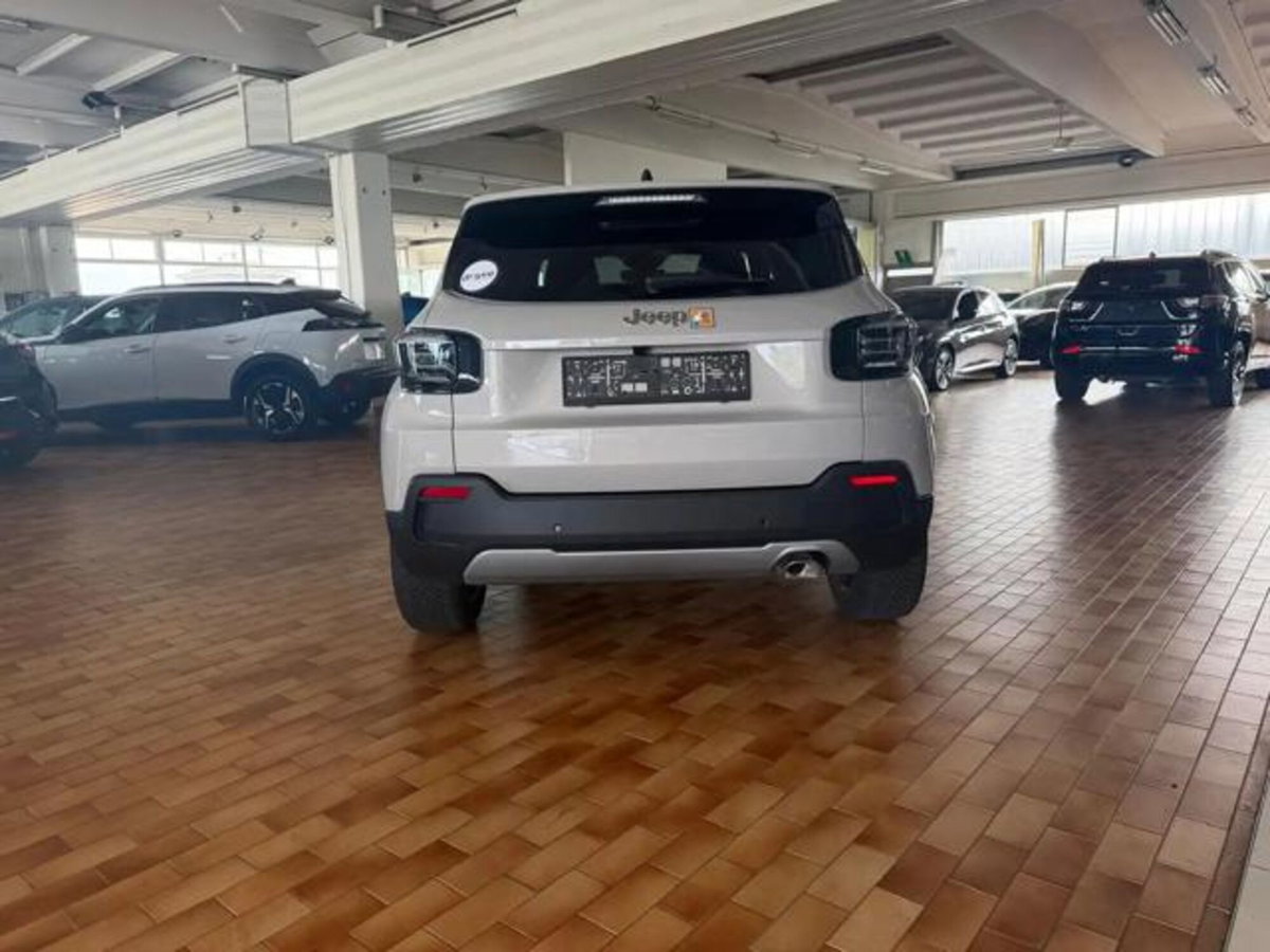 Jeep Avenger 1.2 turbo Summit fwd 100cv (5)