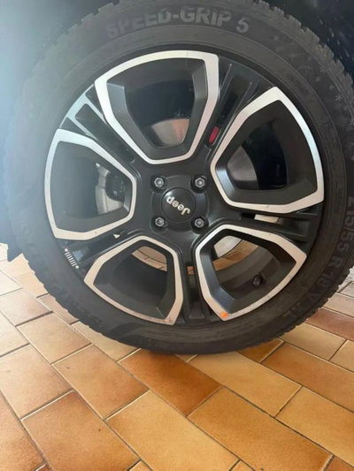 Jeep Avenger 1.2 turbo Summit fwd 100cv (8)