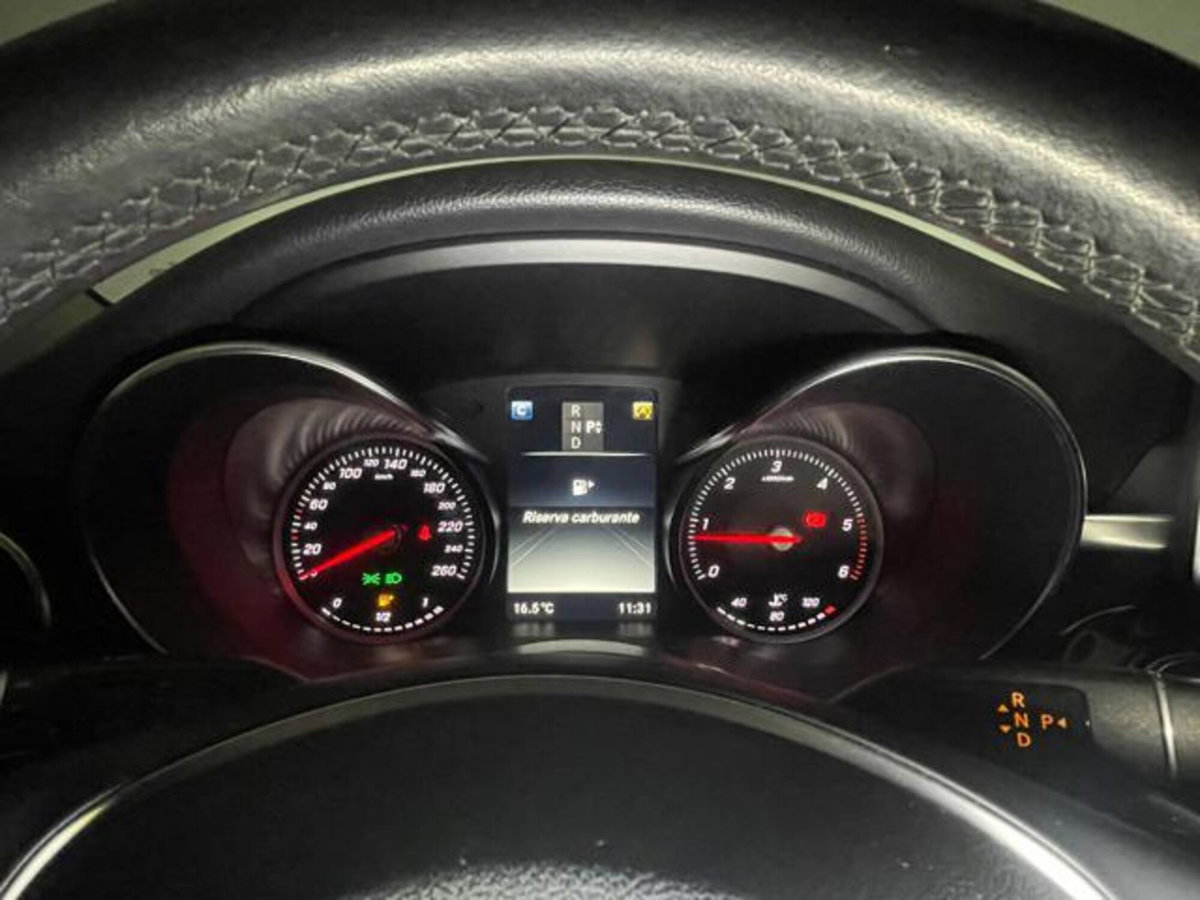 Mercedes-Benz CLS Shooting Brake 220 d SW Premium (15)