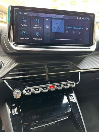 Peugeot 2008 PureTech 100 S&S Allure (14)