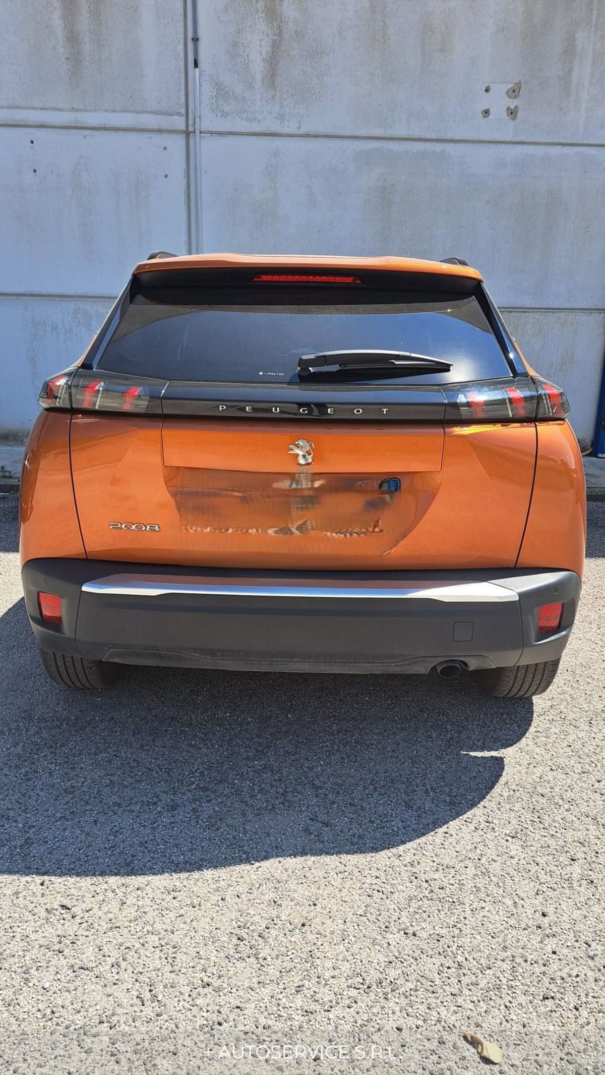 Peugeot 2008 1.2 turbo Allure 100cv (3)