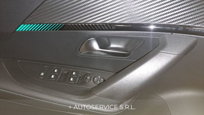 Peugeot 2008 1.2 turbo Allure 100cv (8)
