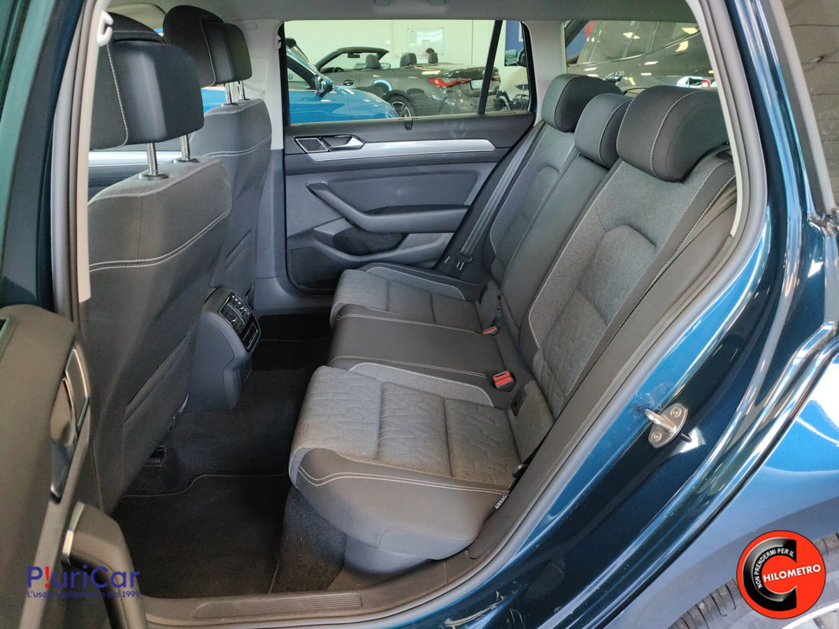 Volkswagen Passat Variant 2.0 TDI SCR 122 CV EVO DSG Business (7)