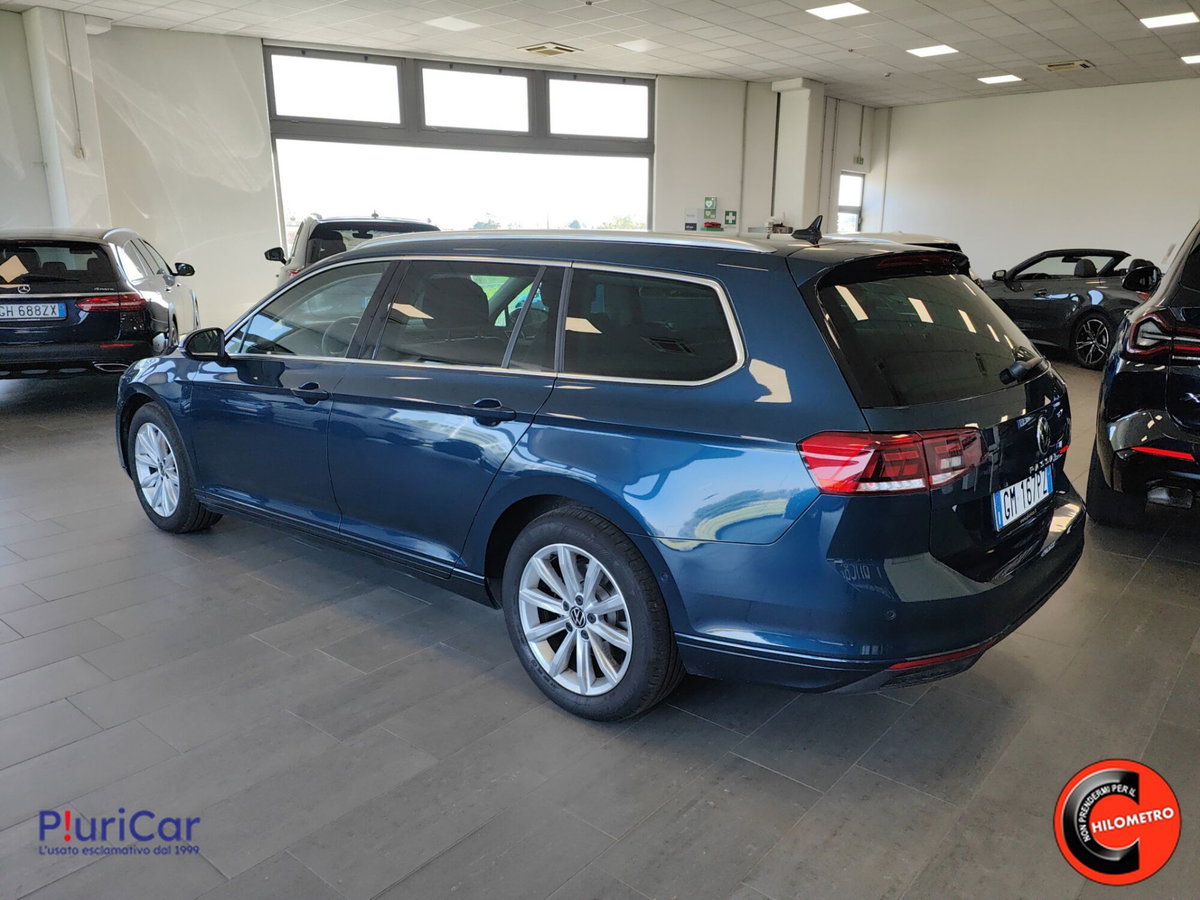 Volkswagen Passat Variant 2.0 TDI SCR 122 CV EVO DSG Business (9)