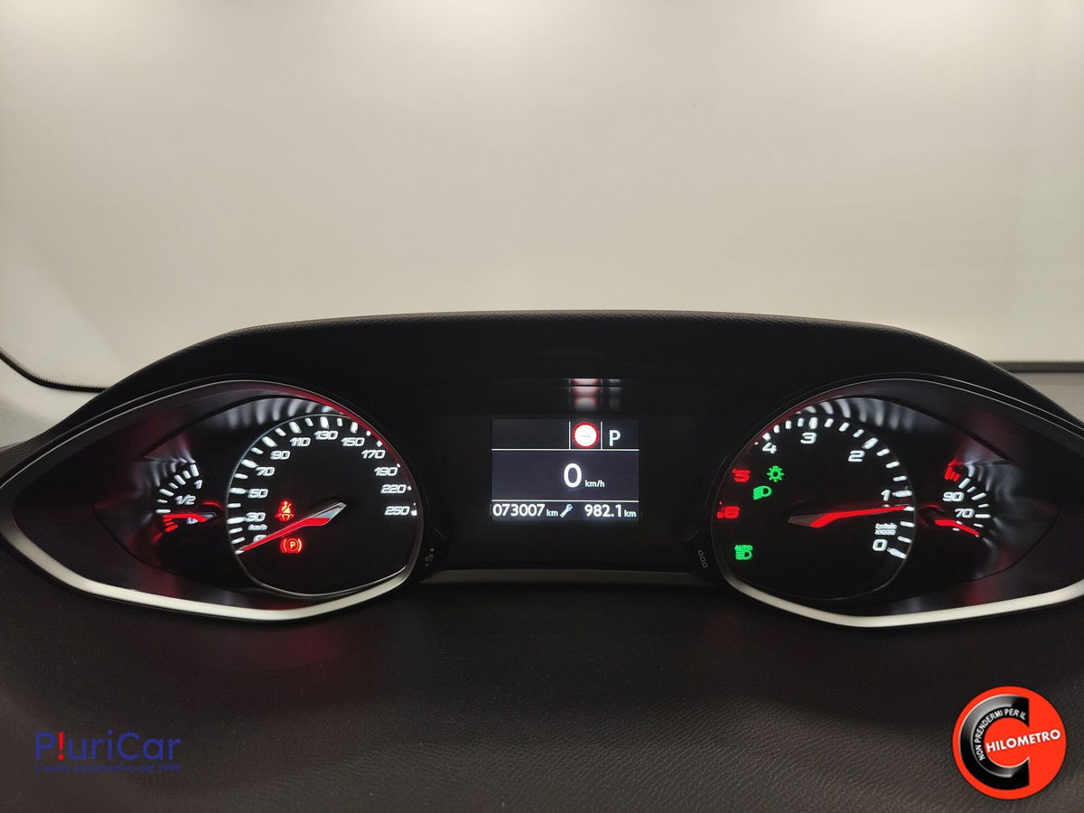 Peugeot 308 BlueHDi 130 S&S EAT8 Allure Pack (10)