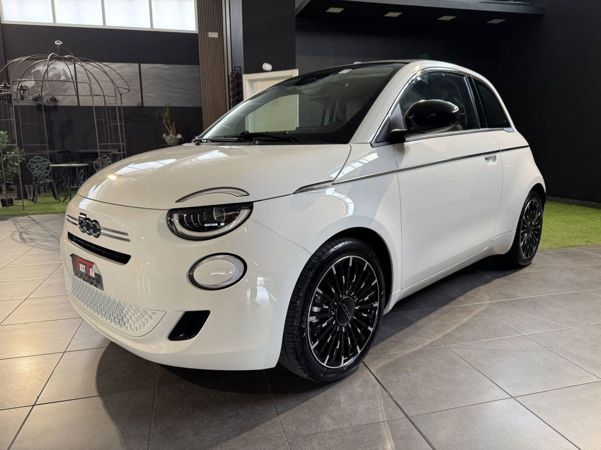 Fiat 500 Cabrio 1.0 hybrid La Prima