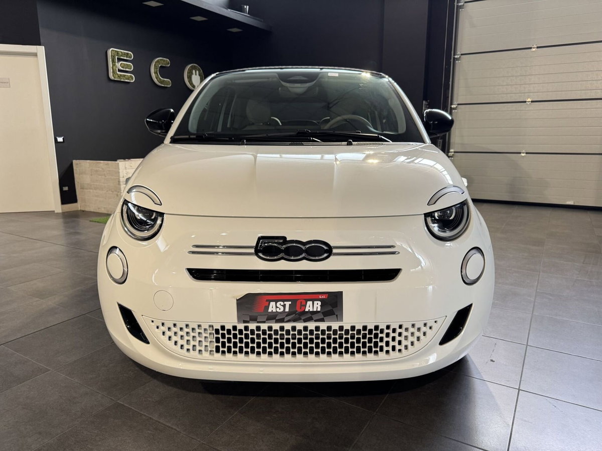 Fiat 500 Cabrio 1.0 hybrid La Prima (2)