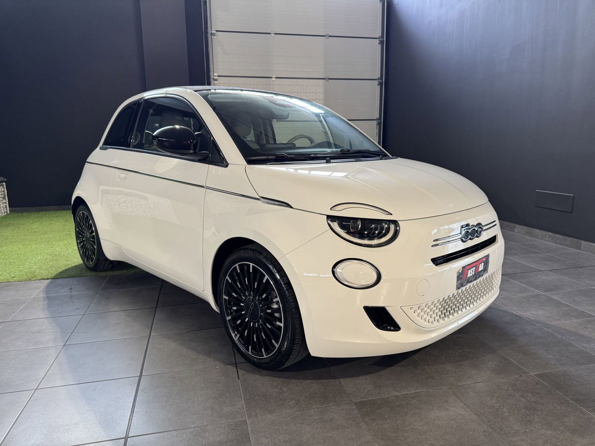Fiat 500 Cabrio 1.0 hybrid La Prima (3)