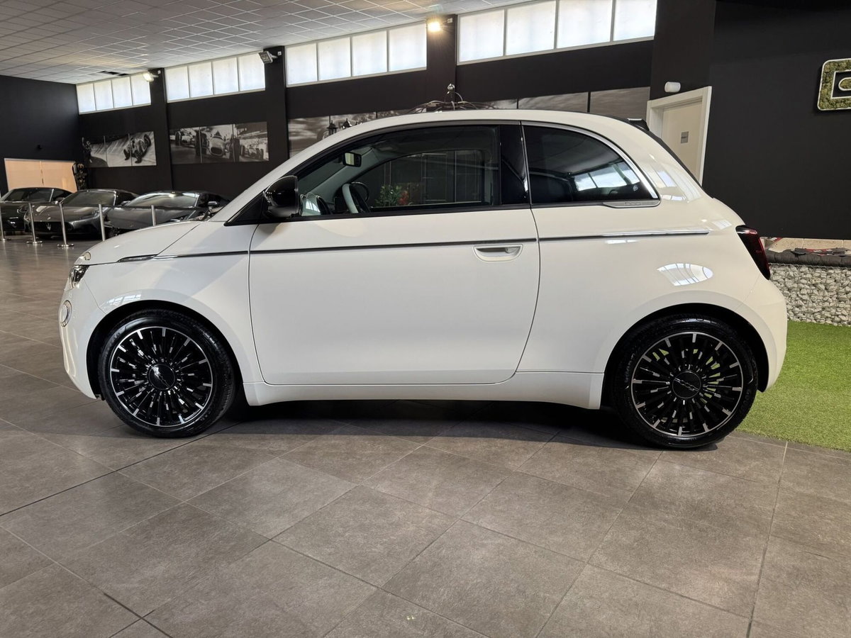 Fiat 500 Cabrio 1.0 hybrid La Prima (8)