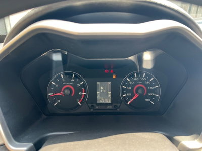Mahindra KUV100 1.2 K8 m-bifuel (13)