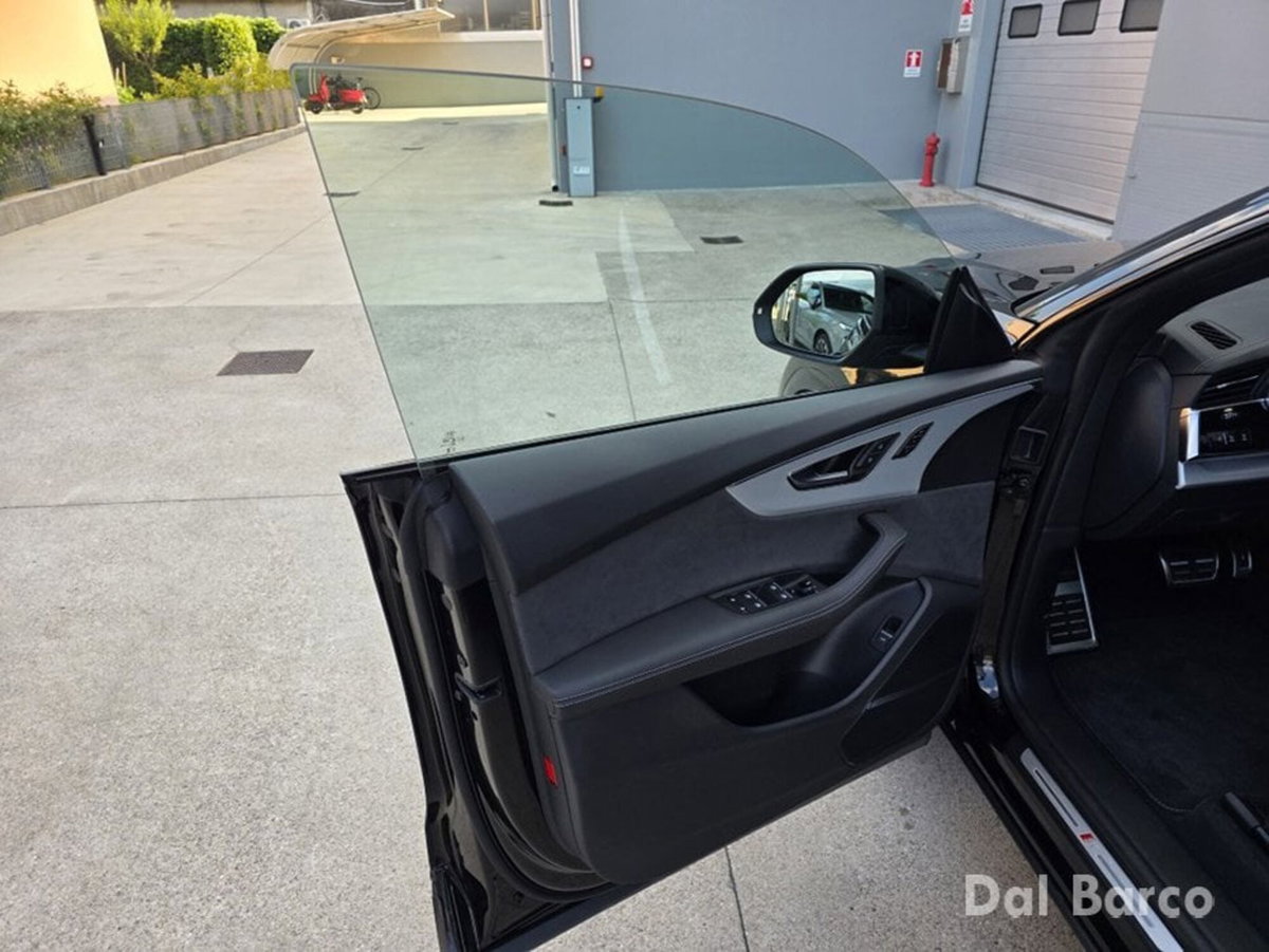 Audi Q8 Sportback 50 S line edition quattro (11)
