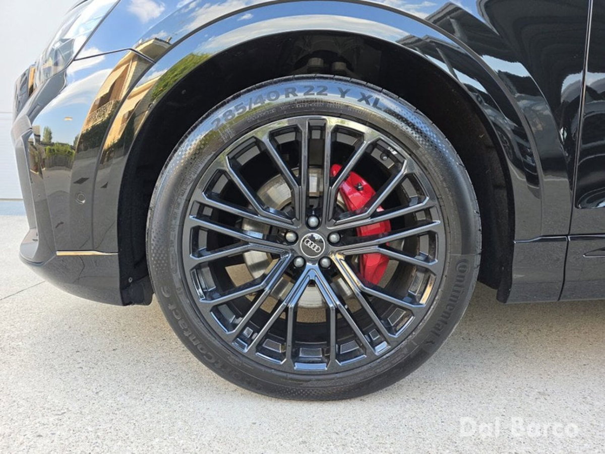 Audi Q8 Sportback 50 S line edition quattro (8)