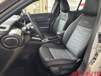 Jeep Avenger 1.2 turbo e-hybrid mhev Upland 4xe 145cv edct6 (10)